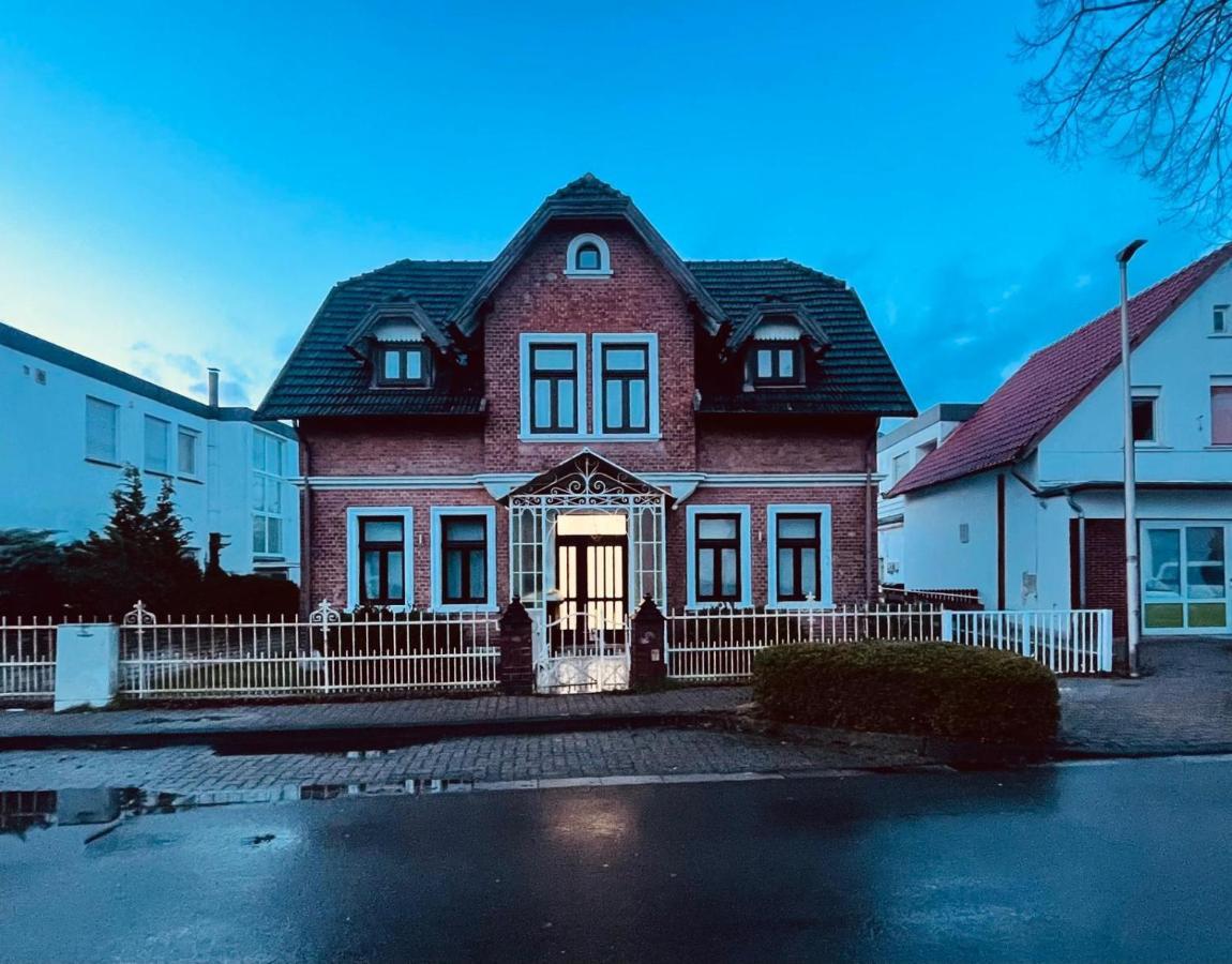 Leben & Wohnen In Einer Historischen Villa باد اوينهاوسن المظهر الخارجي الصورة